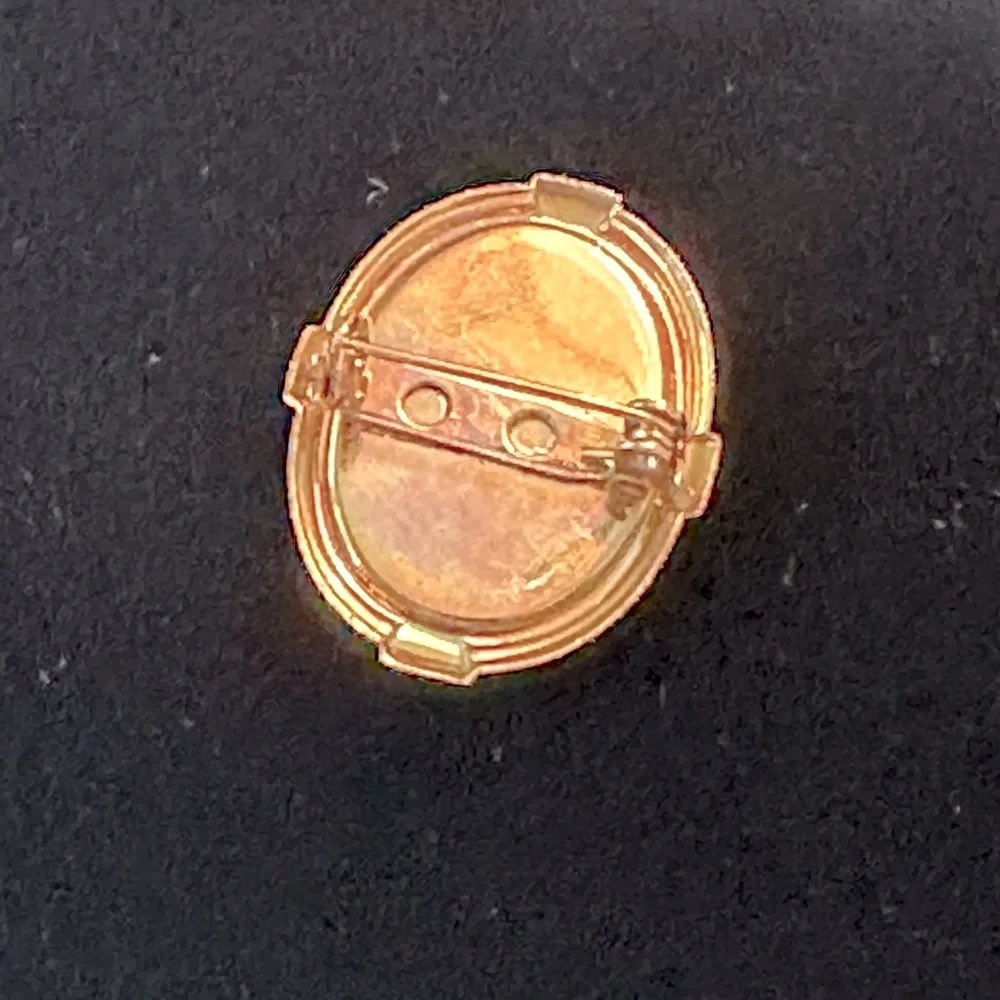 Vintage Mid-Century Modern Lucite Cameo Brooch/Pin Art Deco Design MCM 60's - Picture 8 of 11